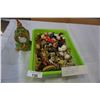 Image 1 : TRAY OF WADE AND OTHER MINIATURE FIGURES AND DECORATIVE CLOCK