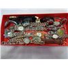 Image 2 : TRAY OF VARIOUS PINS AND TRAY OF WATCHES