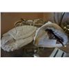 Image 1 : CORAL CARVED TURTLE AND CONCH SHELL