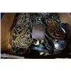 Image 3 : BOX OF HORSE BRASSES