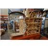 Image 1 : 2 WICKER WINE RACKS