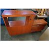 Image 1 : WOOD SHELF UNIT