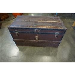 ANTIQUE BROWN METAL TRUNK