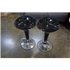 Image 1 : 2 BLACK BAR STOOLS