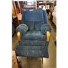 Image 2 : BLUE FABRIC RECLINER CHAIR