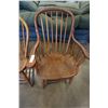 Image 3 : 2 ANTIQUE HOOP BACK CHAIRS