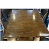 Image 2 : VINTAGE OAK END TABLE