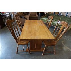 SOLID WOOD DINING TABLE WITH 4 OAK CHAIRS