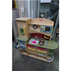 LITTLE TIKES PLAY KITCHEN