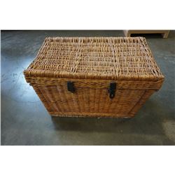 WICKER TRUNK