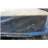 Image 2 : KING SIZE STEARNS AND FOSTER FIREDALE FRIM TIGHT TOP MATTRESS