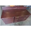 Image 2 : 3 DRAWER 1 DOOR DRESSER