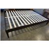 Image 3 : QUEEN SIZE BED FRAME
