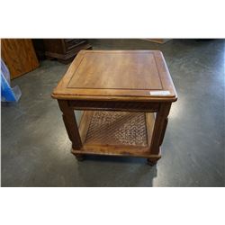 ASHLEY WORLD CLASS COLLECTION WOOD AND RATTAN END TABLE