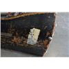 Image 2 : VINTAGE MUSICAL INSTRUMENT CASE