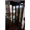 Image 3 : LARGE WOOD GLASS CHINA CABINET W/ 2 GLASS SHELVES