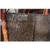 Image 2 : RUSTIC 3 PANEL ROOM DIVIDER
