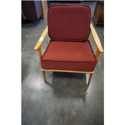 MID CENTURY LOUNGE CHAIR W/ CUSHIONS