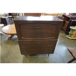 VINTAGE 4 DRAWER DRESSER