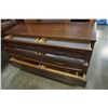Image 2 : ANTIQUE 6 DRAWER DRESSER W/ MIRROR