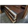Image 3 : ANTIQUE 6 DRAWER DRESSER W/ MIRROR