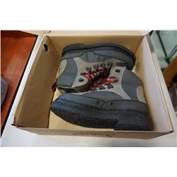 NEW BARE SIZE 8 FISHING BOOTS