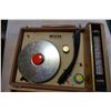 Image 3 : VINTAGE CROWN RADIO PHONOGRAPH