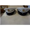 Image 1 : 2 UNIFORM DRESS CAPS