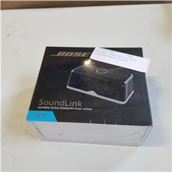 NEW BOSE SOUNDLINK PORTABLE BLUETOOTH MUSIC PLAYER UNAUTHENTIC