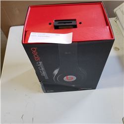 BEATS HEADPHONES UNAUTHENTIC