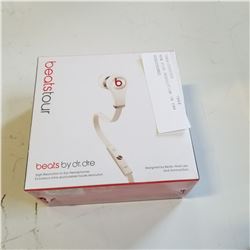 NEW HIGH RESOLUTION IN EAR HEADPHONES