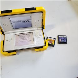 WHITE DS LITE WITH NERF PROTECTIVE CASE AND 2 GAMES WORKING