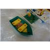 Image 2 : 5 VINTAGE FISHER PRICE TOYS PLAYHOUSE, BOATS, ETC