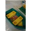 Image 3 : 5 VINTAGE FISHER PRICE TOYS PLAYHOUSE, BOATS, ETC