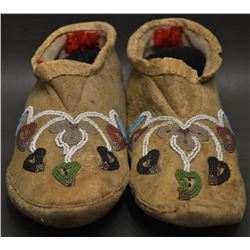 NORTHERN PLAINS INDIAN  MOCCASINS