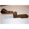 Image 3 : 2 - Heavy Steel Brackets