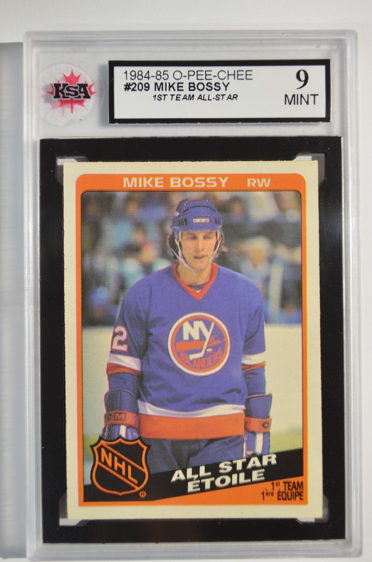 Mike Bossy Hockey Card 1984-85 O-Pee-Chee #209 Mike Bossy