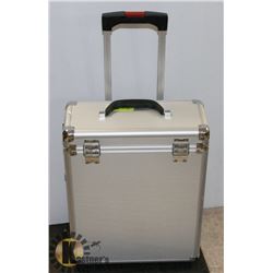 ALUMINUM CARRYON HARDSHELL CASE ON WHEELS