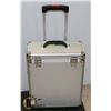 Image 1 : ALUMINUM CARRYON HARDSHELL CASE ON WHEELS
