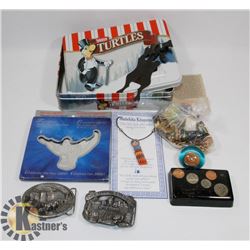 TIN FULL OF COLLECTIBLES INCLUDING KEYCHAINS