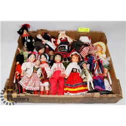 FLAT OF COLLECTOR DOLLS