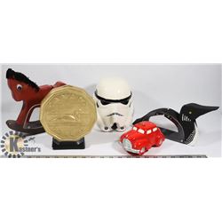 ESTATE FLAT OF COIN BANKS INCLUDES STAR WARS