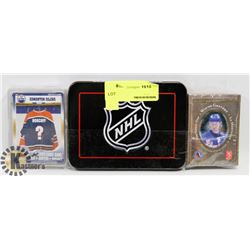 BUNDLE OF NHL COLLECTIBLES INCLUDING WAYNE GRETZKY
