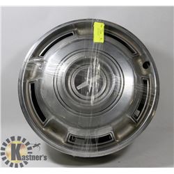 SET OF 4 CHEV HUBCAPS