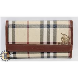 WOMEN'S UNAUTHENTICATED BURBERRY WALLET.