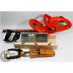 BLACK & DECKER 17" HEDGE CLIPPER AND FISKAR PRUNER
