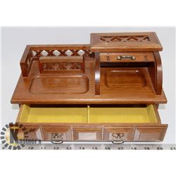 MENS VINTAGE DRESSER TO ORGANISER