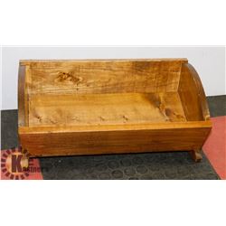 VINTAGE WOODEN CRADLE