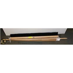 36" PUSH BROOM W/ HANDLE
