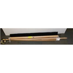 36" PUSH BROOM W/ HANDLE